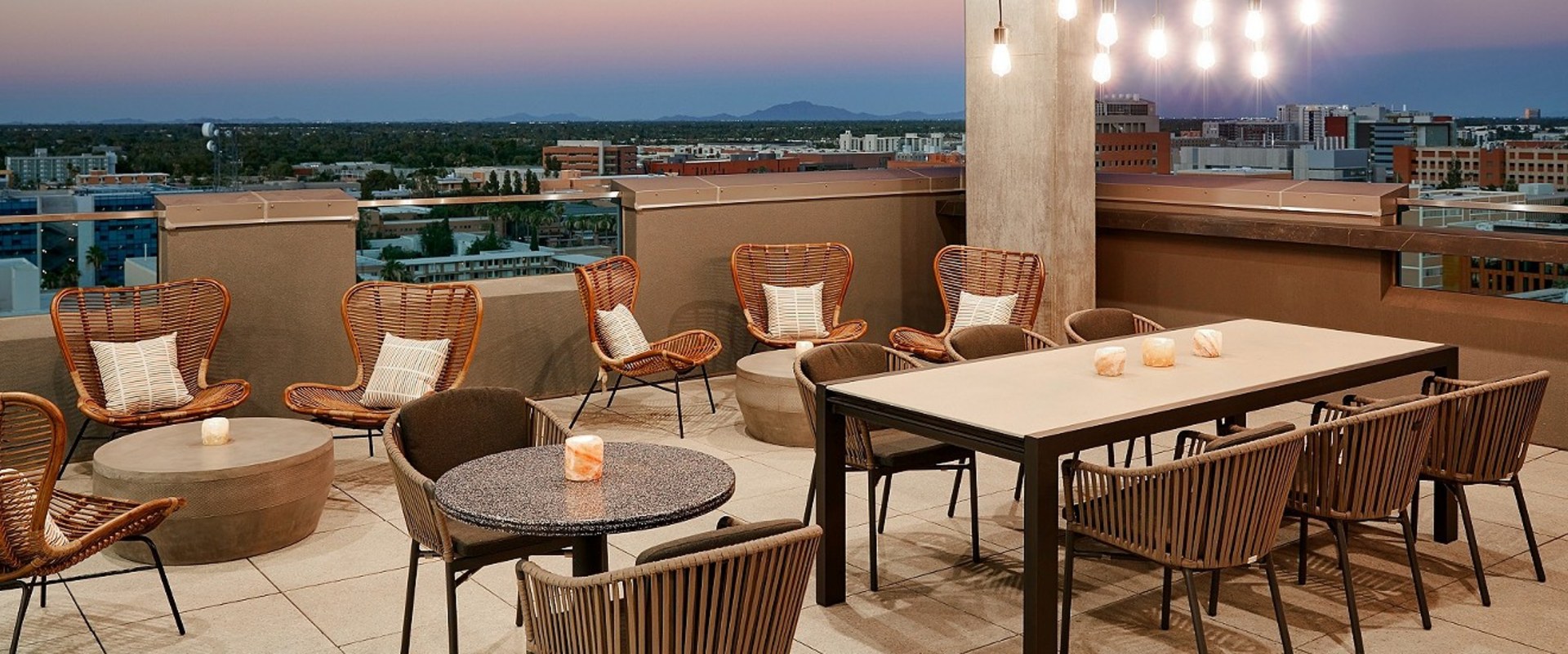 Karaoke Bars in Maricopa County, Arizona: Sing Your Heart Out and Enjoy Craft Beers