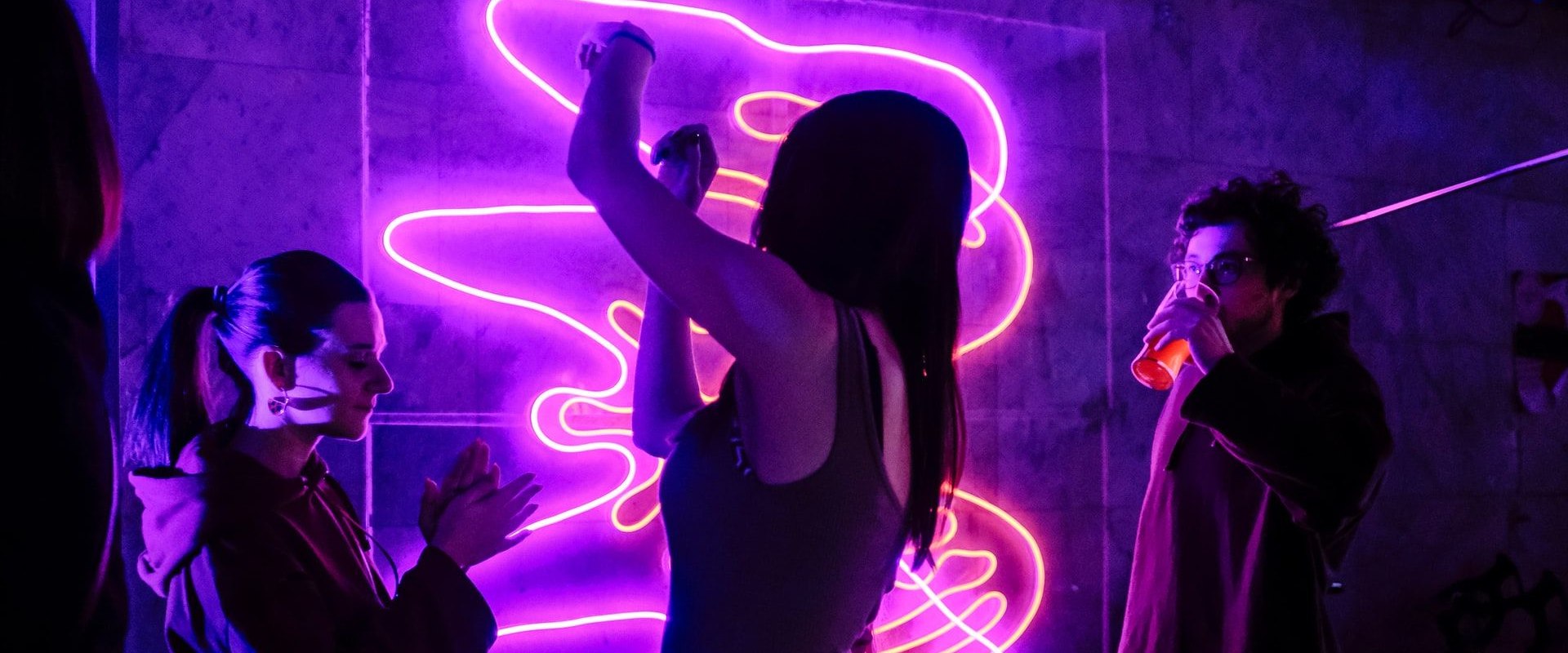 How to Make Money with a Karaoke Bar Business